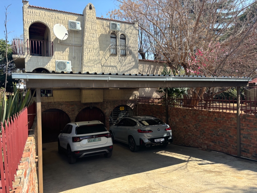 4 Bedroom Property for Sale in Brandwag Free State